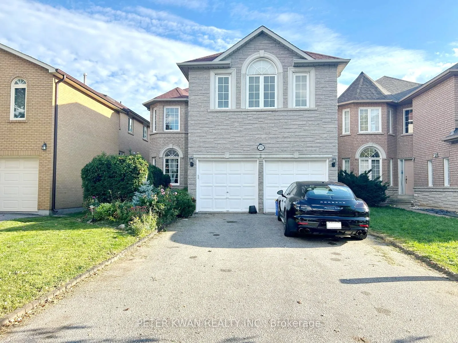 231 Pinewood Drive, ON L4J 5R7