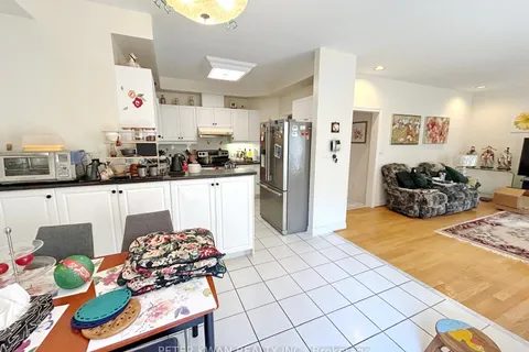 231 Pinewood Drive, ON L4J 5R7