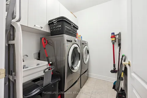 20 Mack Clement Lane, ON L4S 0G2