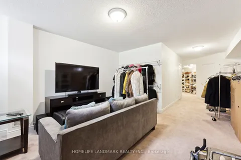 20 Mack Clement Lane, ON L4S 0G2