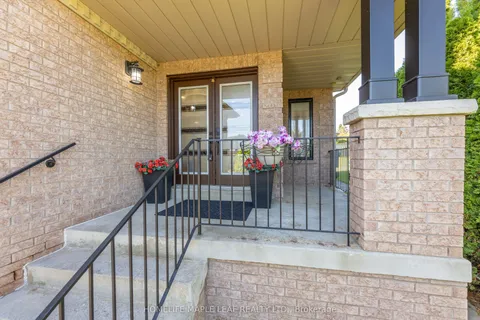 238 Devonsleigh Boulevard, ON L4S 2P8