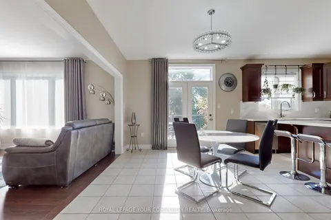 19 Richmond Park Drive, ON L4P 0H2