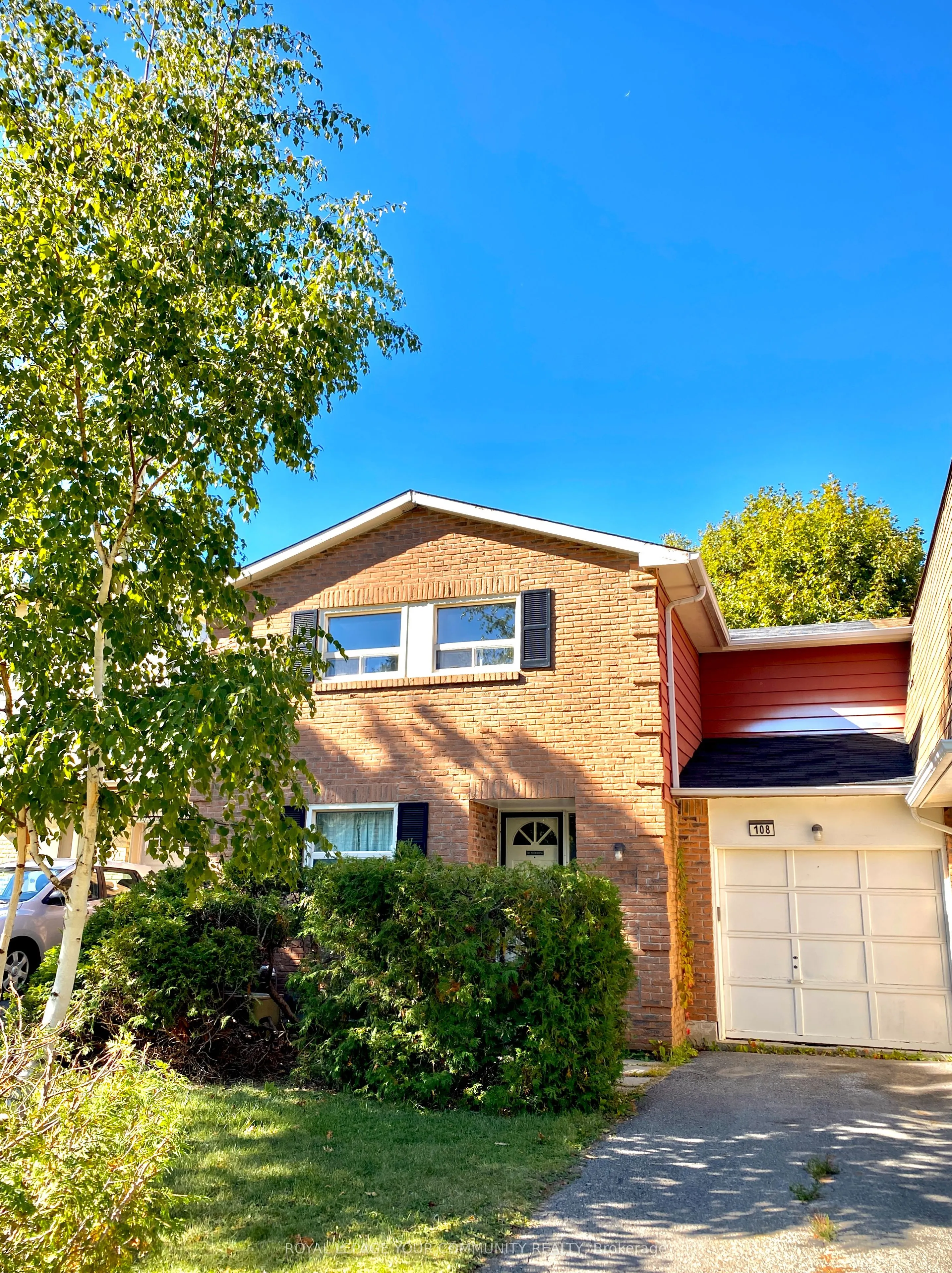 108 Orchard Heights Boulevard, ON L4G 2Z9