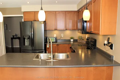 185 River Ridge Boulevard, ON L4G 7T7