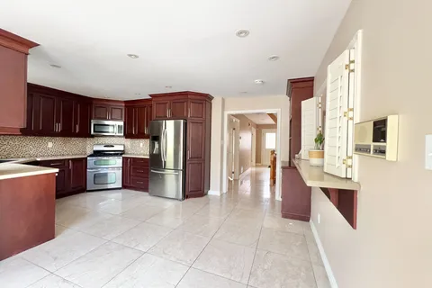 186 Marsi Road, ON L4C 5S8