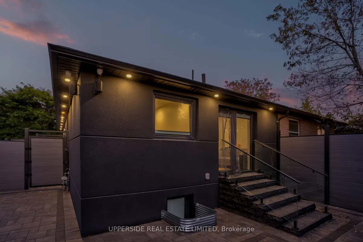 61 Marlin Court, ON L3Y 2W7