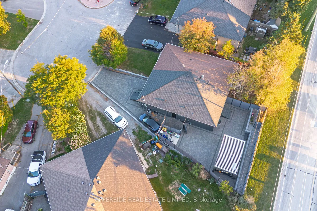 61 Marlin Court, ON L3Y 2W7