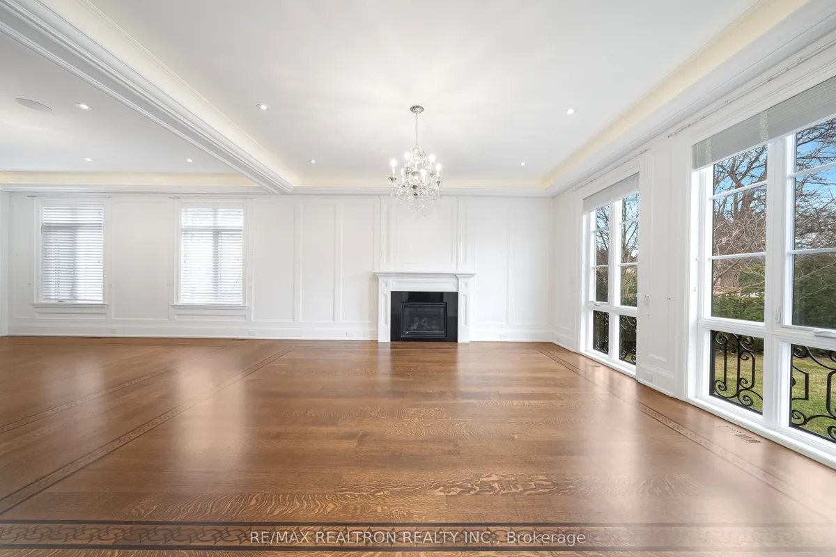 9 Thornbank Road, ON L4J 2A1