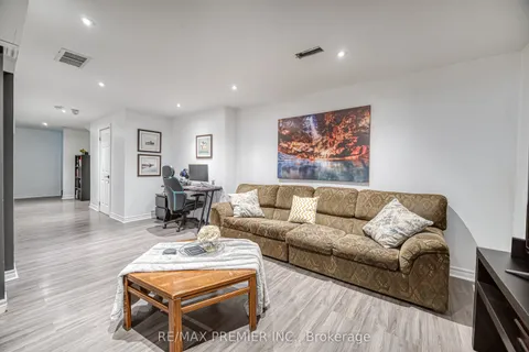 1878 Lamstone Street, ON L9S 4Z8