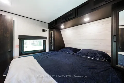 15 Hawaiian Circle, ON L0G 1E0