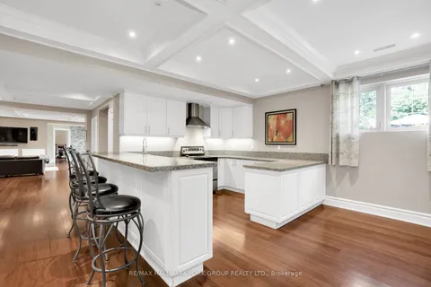 2 Kingswood Drive, ON L7B 1K8