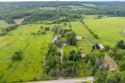 5878 4th Line, ON L0G 1W0