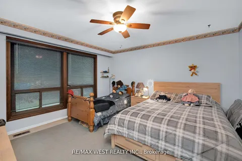 5878 4th Line, ON L0G 1W0