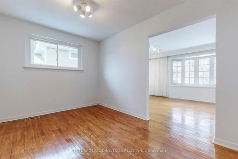 6 Jeremy Drive, ON L3R 2K6