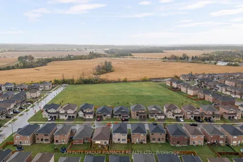 18 Stoddart Street, ON L0K 1A0