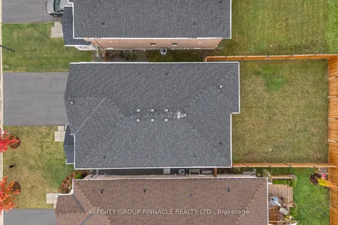 18 Stoddart Street, ON L0K 1A0