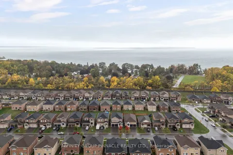 18 Stoddart Street, ON L0K 1A0