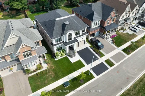 92 Klees Crescent, ON L4G 3W8