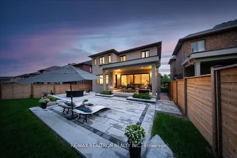 92 Klees Crescent, ON L4G 3W8