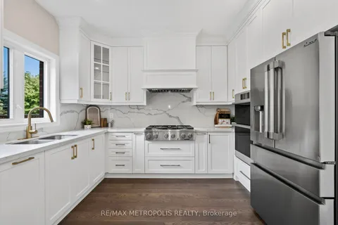 35 Nelkydd Lane, ON L9P 1Z8