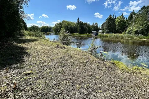 647D Ravenshoe Road, ON L9P 1R2