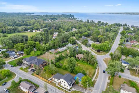 1242 Killarney Beach Road, ON L0L 1W0