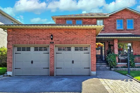 828 Leslie Valley Drive, ON L3Y 7H3