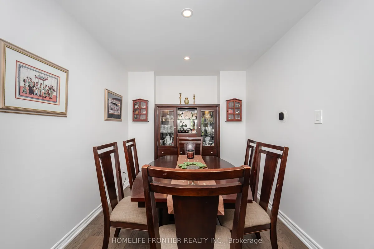 1 Denava Gate, ON L4C 5E3