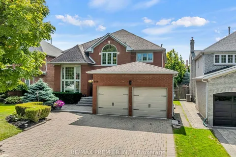 606 Brooker Ridge, ON L3X 1V7