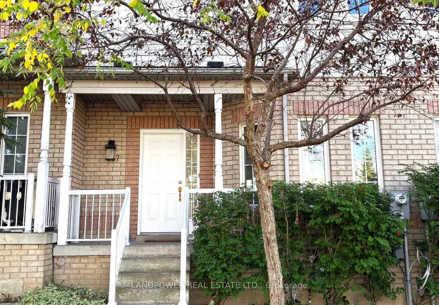 447 Hollandview Trail, ON L4G 7N4