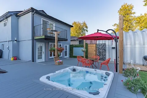 245 Bayview Avenue, ON L4P 2T9