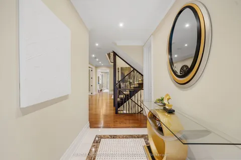 230 King Street, ON L9R 0H6