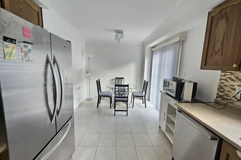 104 Prince Charles Way, ON L6C 0B5