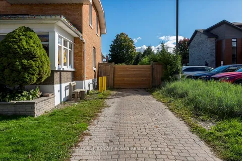 143 Wellington Street, ON L9R 1G5