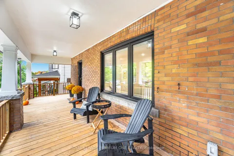 301 Court Street, ON L3Y 3S6