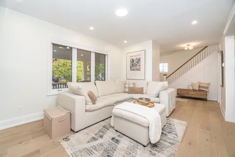 301 Court Street, ON L3Y 3S6