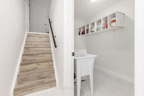 782 Chestnut Street, ON L9S 2H9