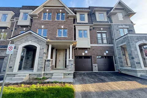 8 Jane Underhall Place, ON L7B 1G1