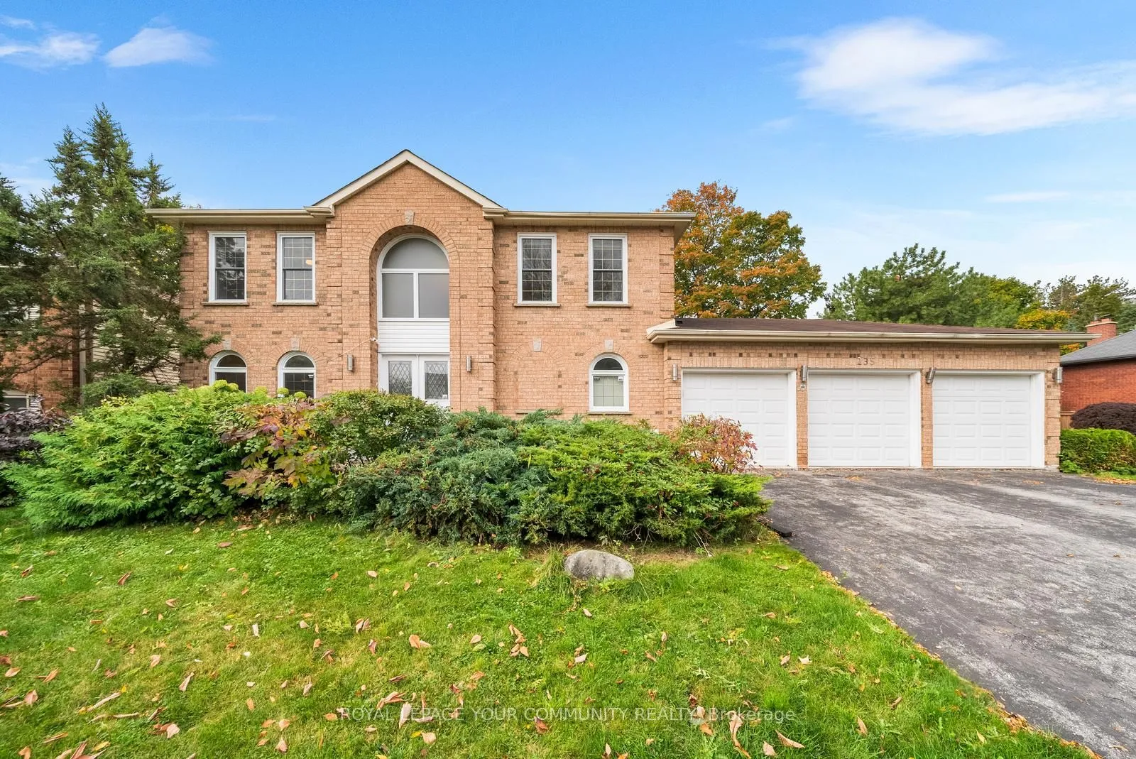 235 Kemano Road, ON L4G 5Z1