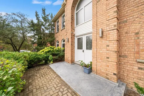 235 Kemano Road, ON L4G 5Z1