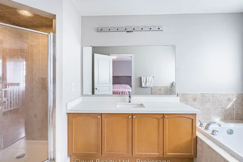 135 Windrow Street, ON L4E 4Y4