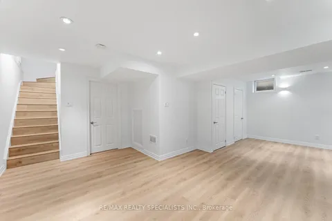 25 Grapevine Drive, ON L4H 2W3