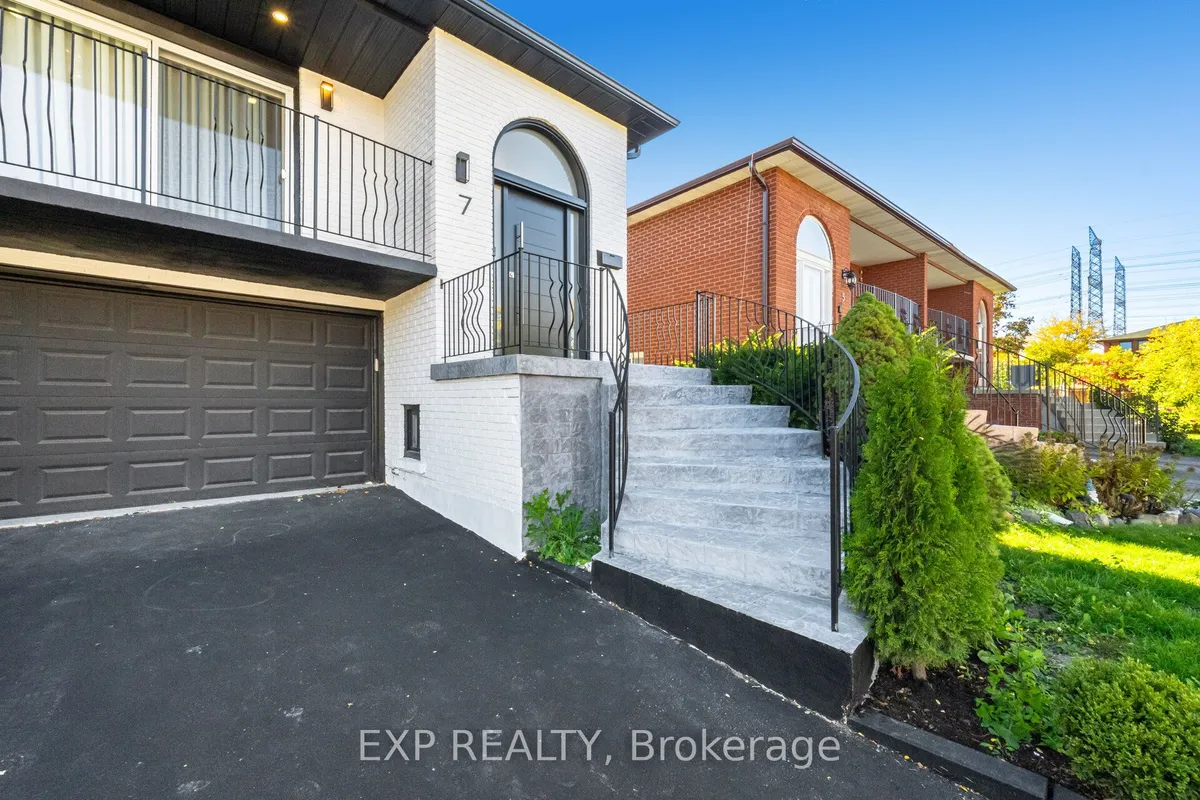 7 Boyne Highlands Court, ON L4K 1K4