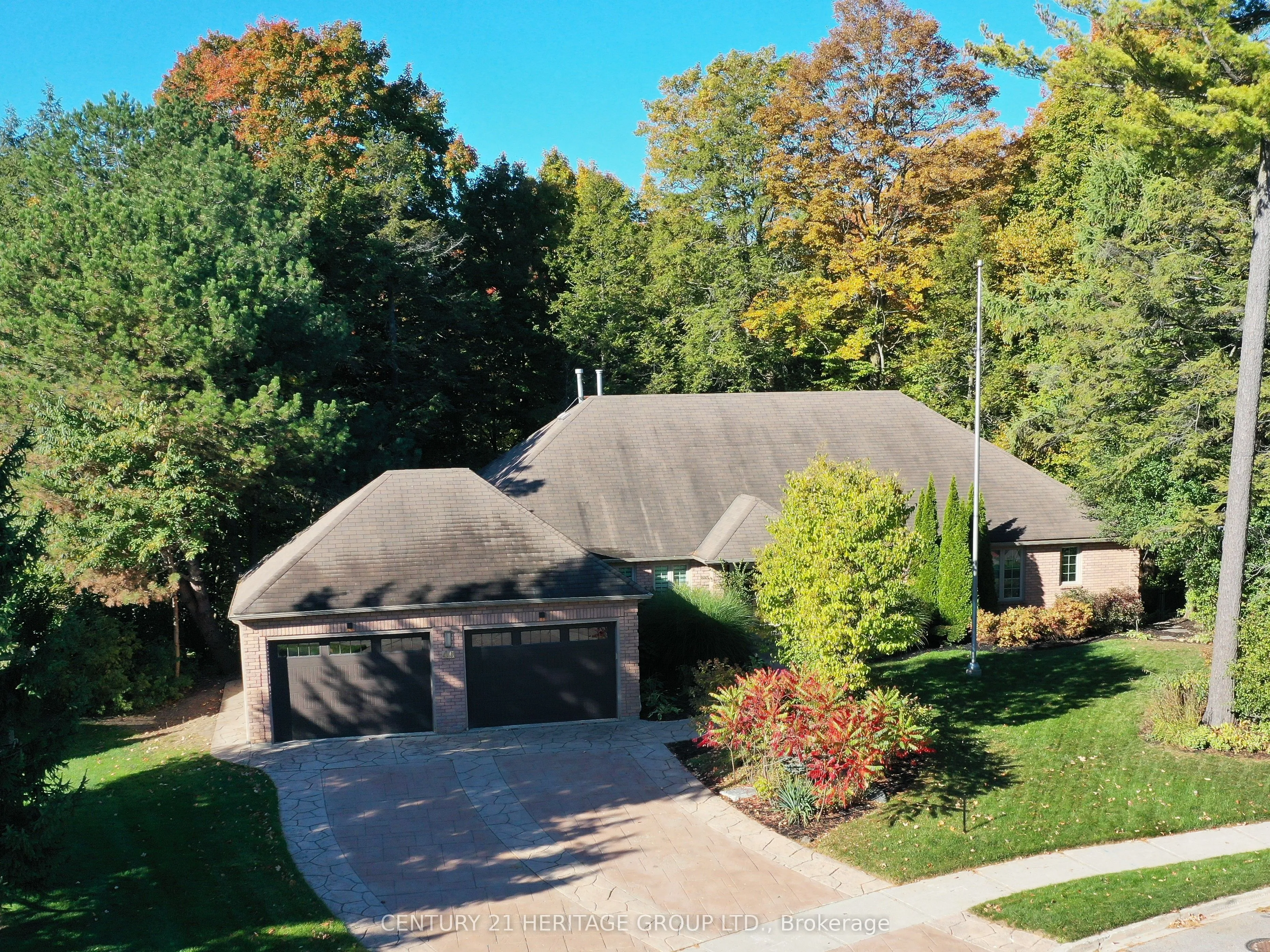 46 Pineneedle Drive, ON L4G 4Y6