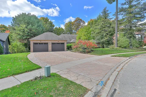 46 Pineneedle Drive, ON L4G 4Y6