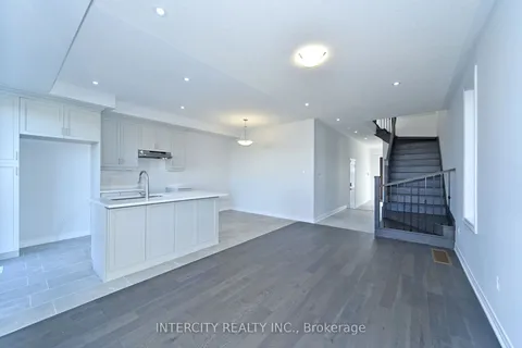 158 Mumbai Drive, ON L3S 3K5