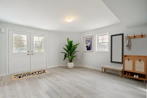 2 Ravenscraig Place, ON L0L 1L0