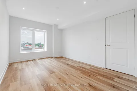 42 Covington Crescent, ON L4A 4W8