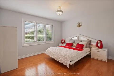 96 Bradgate Drive, ON L3T 7M3