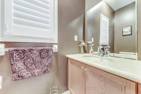 100 James Mccullough Road, ON L4A 0Z2